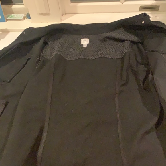 New w/o Tags Black Denim Jacket Rose Appliqué- 2X - Picture 7 of 10